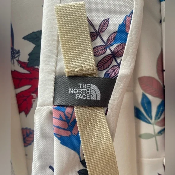 NWT NORTH FACE BACKPACK - Picture 9 of 11